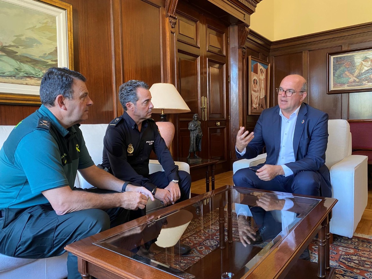 Canarias alcanza la mayor cifra de efectivos de Policía Nacional y Guardia Civil desde 2007