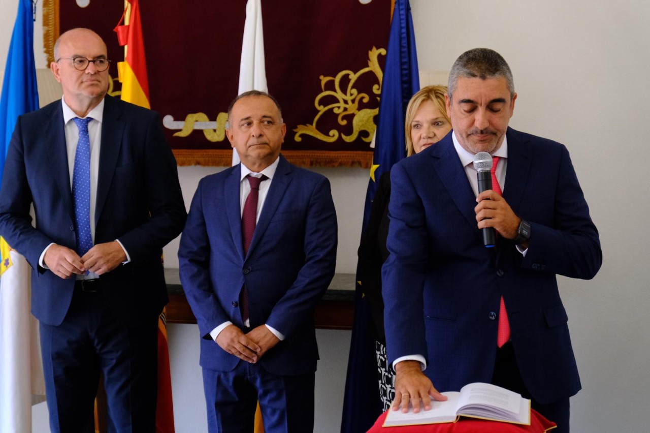 Carlos García pren possessió com a nou director insular a la Palma