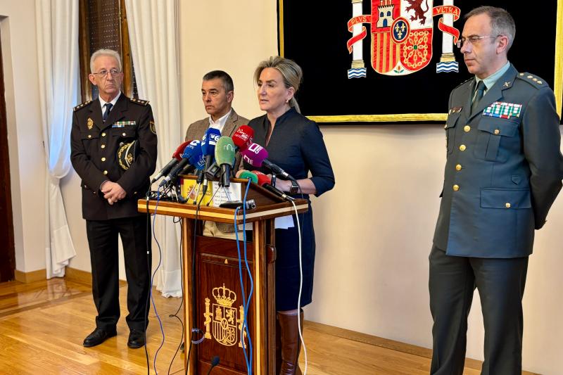 Milagros Tolón destaca la col·laboració de Policia Nacional i Guàrdia Civil, que ha permès desmantellar una xarxa criminal dedicada a l'explotació laboral
