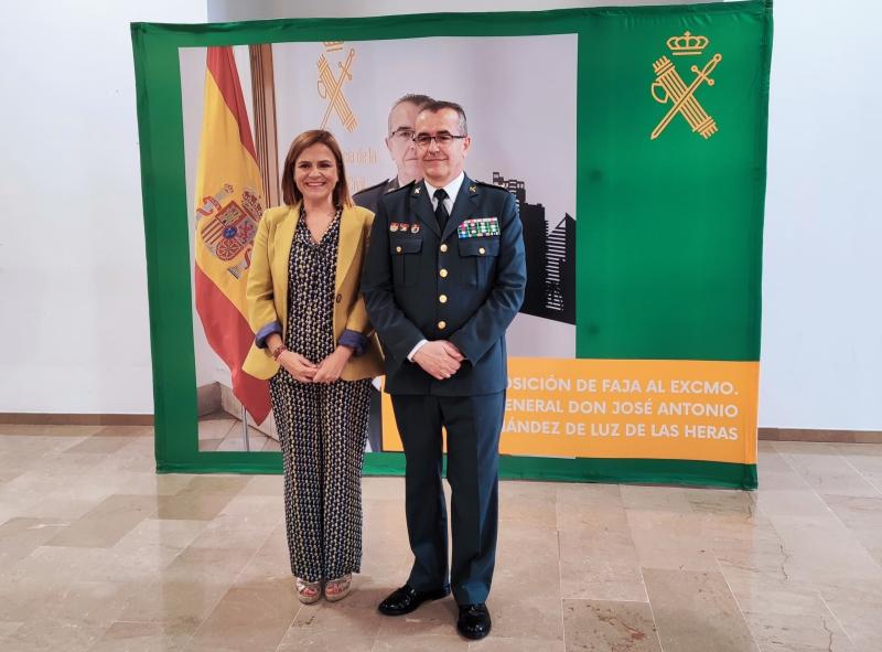 Imposició de faixa al general de brigada, José Antonio Fernández de Llum