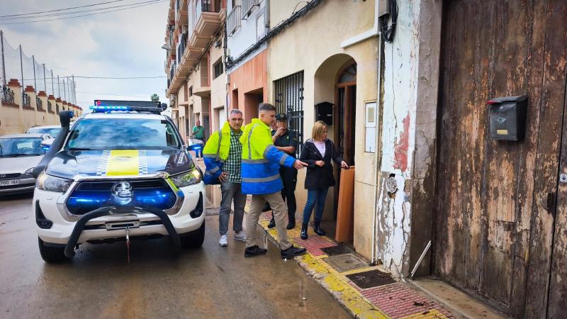 La delegada visita les zones afectades pel temporal a Cullera