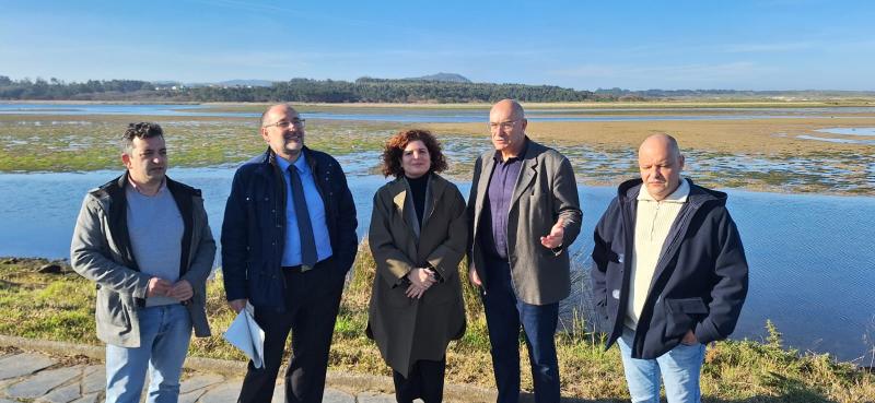 María Rivas va subratllar la importància de protegir aquests ecosistemes, tan fràgils i sensibles i posa en valor el comprimiso de l'alcalde de Valdoviño per conservar i millorar aquest espai