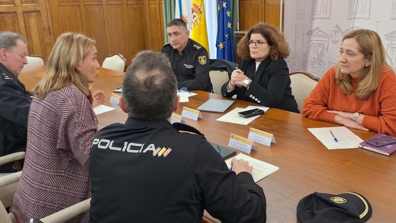 María Rivas avança un reforç de la col·laboració en matèria de seguretat amb l'Associació d'Empresaris d'Agrela