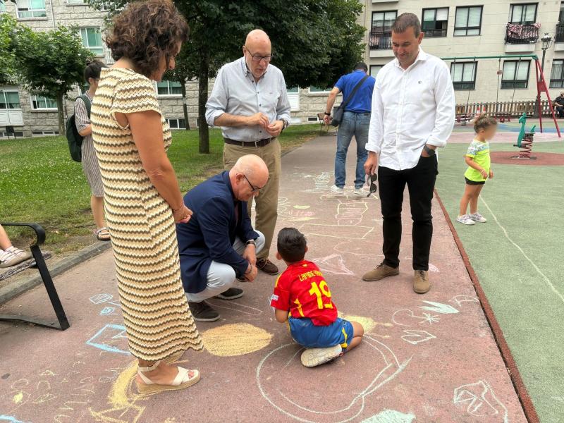 Eladio Santos celebra que el Pla Corresponsables del Govern deixa en 65 ajuntaments de la província d'Orense més d'un milió i mig d'euros per a la conciliació