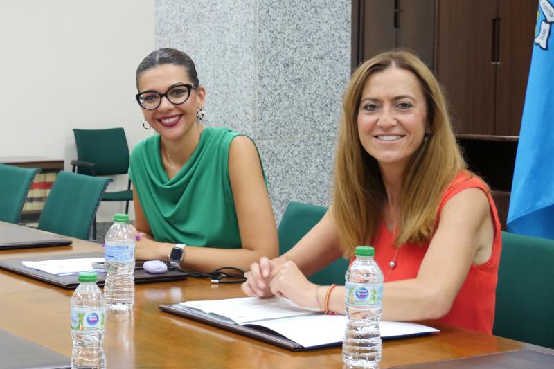 La Directora General de Protecció Civil i Emergències visita Melilla per a supervisar els preparatius de l'OPE 2025