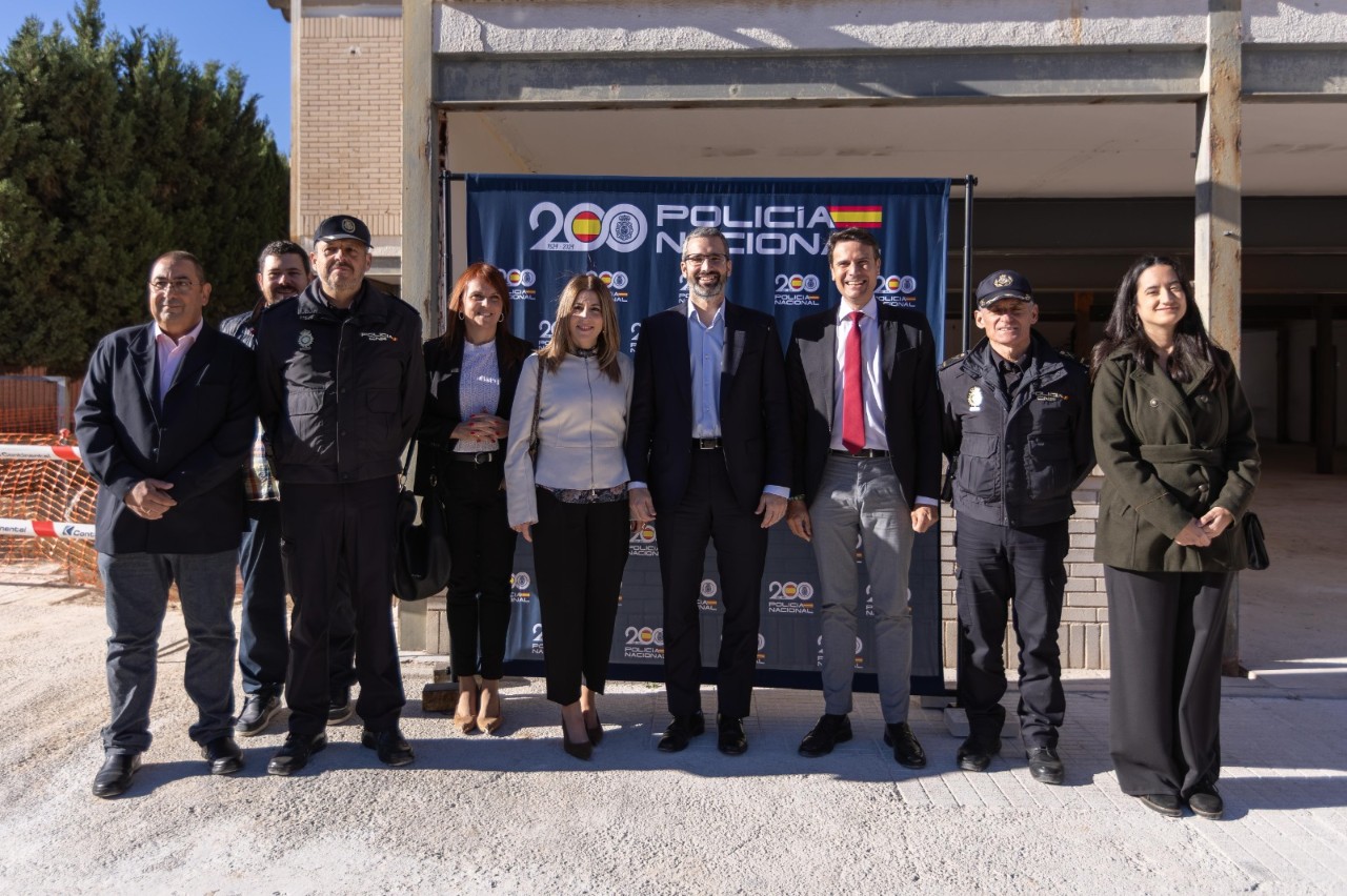 Lucas, a la porta de la Comissaria