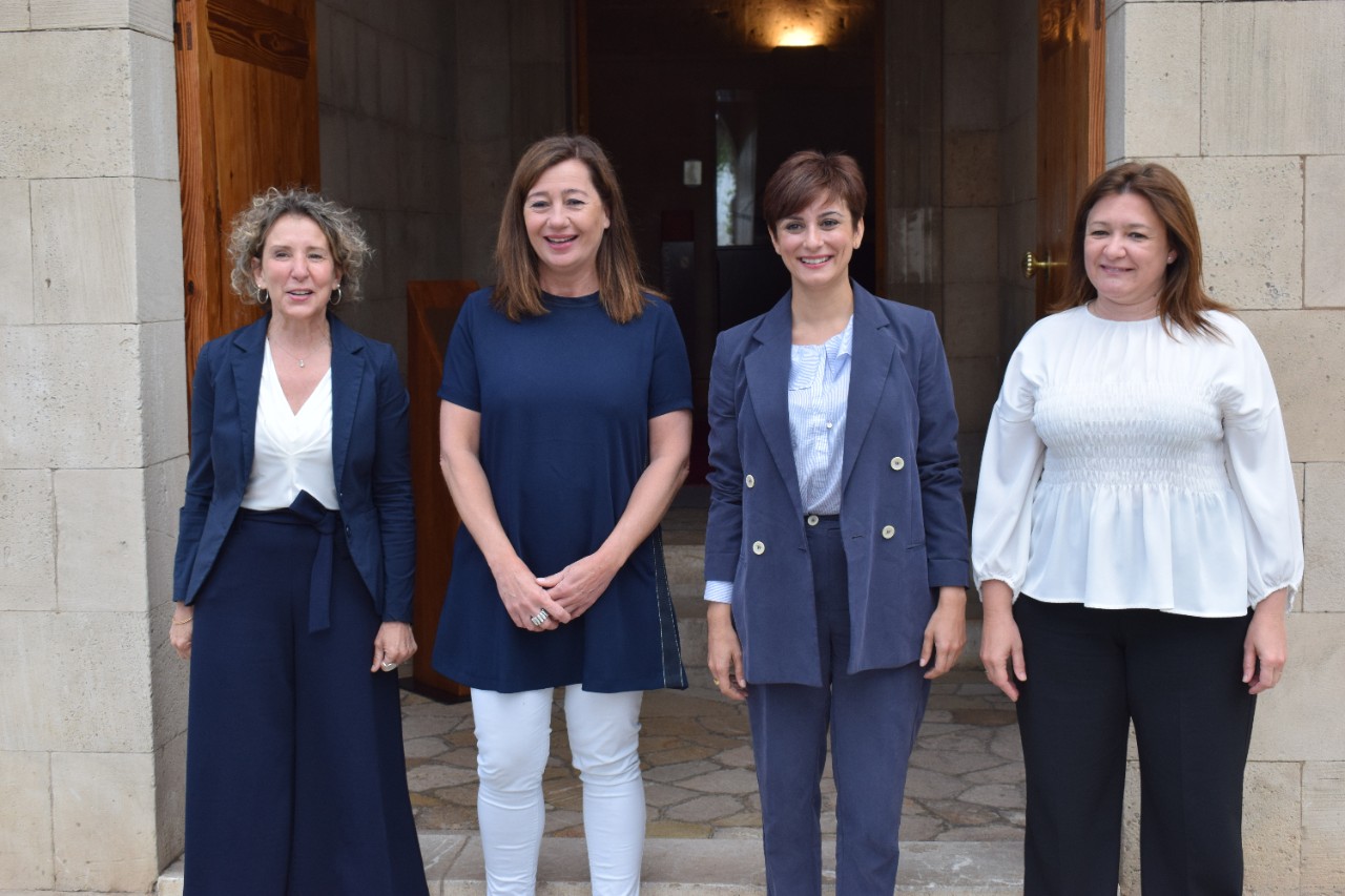 Reunió i roda de premsa amb Francina Armengol