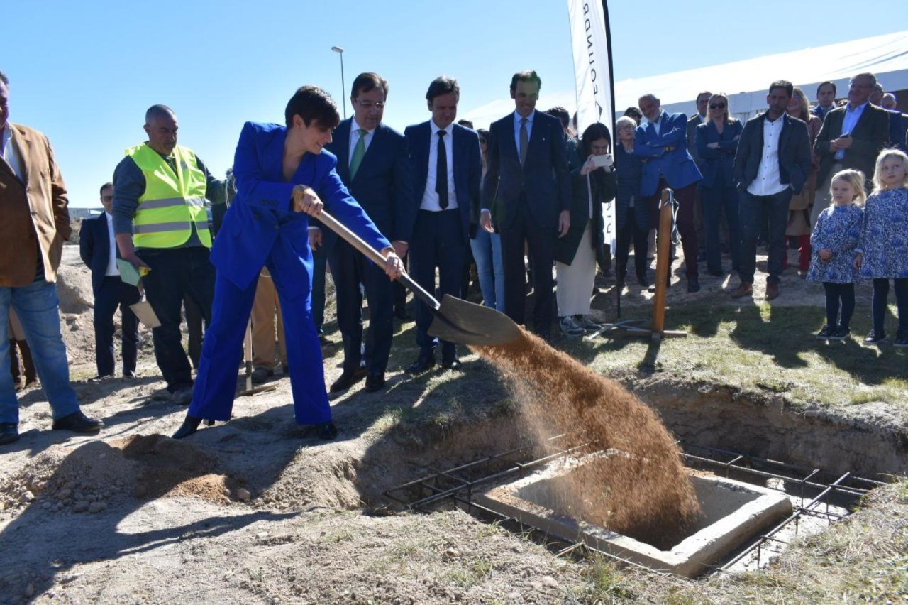Primera pedra i presentació de les obres de la fàbrica de Diamond Foundry
