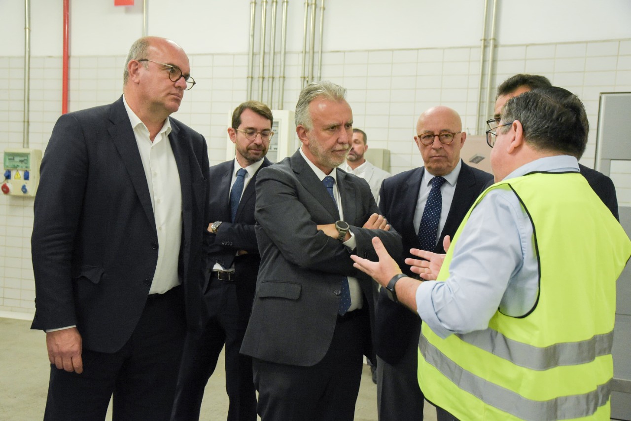 Visita al Puesto de Control Fronterizo del Puerto de Santa Cruz de Tenerife