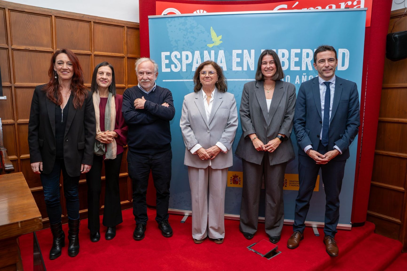 El delegado del Gobierno con las periodistas