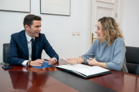 El delegado reunido con la directora del Área de Alta Inspección de Educación 