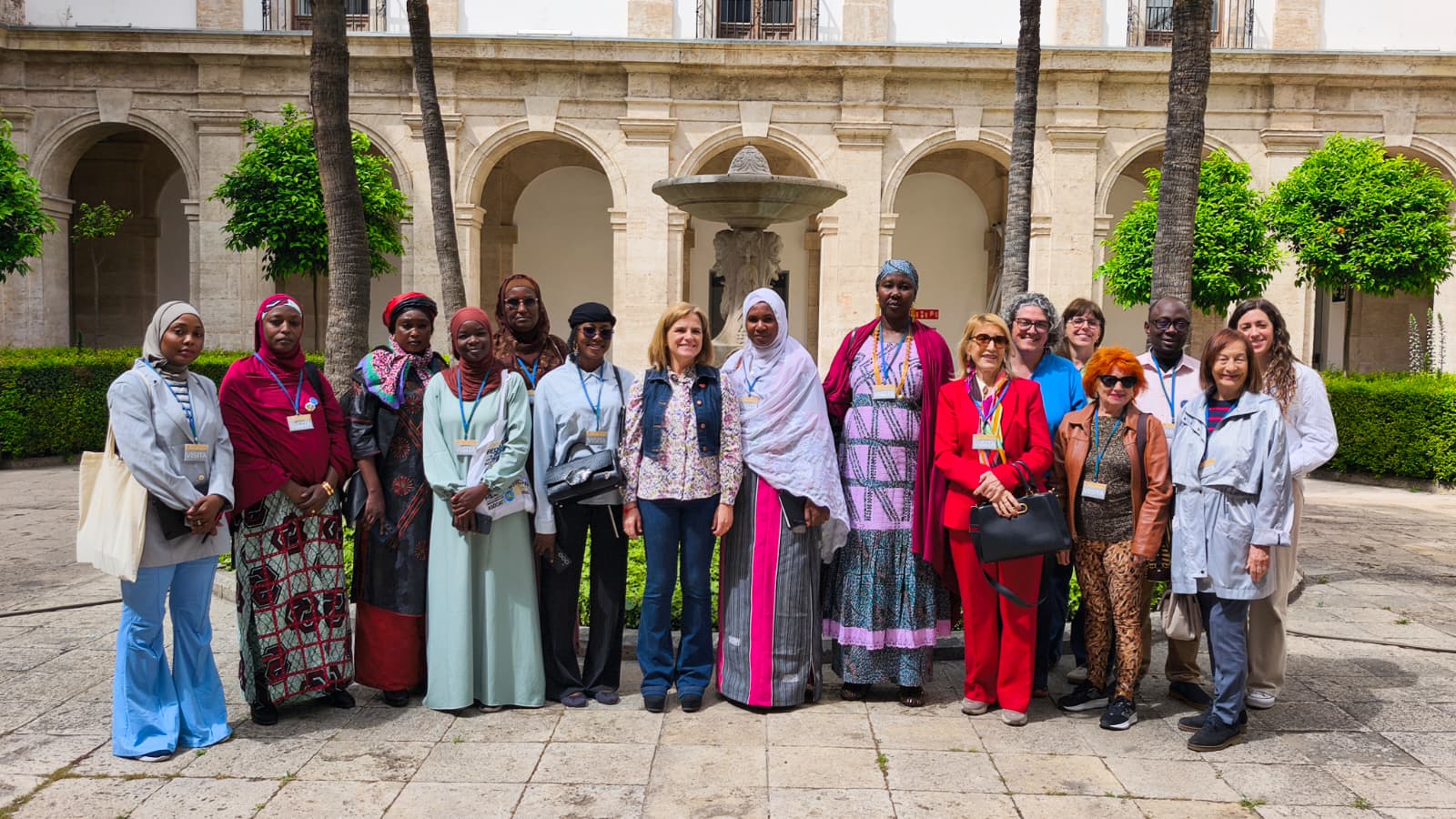 La delegada recibe a una representación de mujeres del proyecto Promover el acceso justo y equitativo a la participación política de las mujeres en Níger
