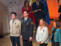 Entrega de la Medalla de Protección Civil al jefe de la Unidad en la Delegación del Gobierno en La Rioja