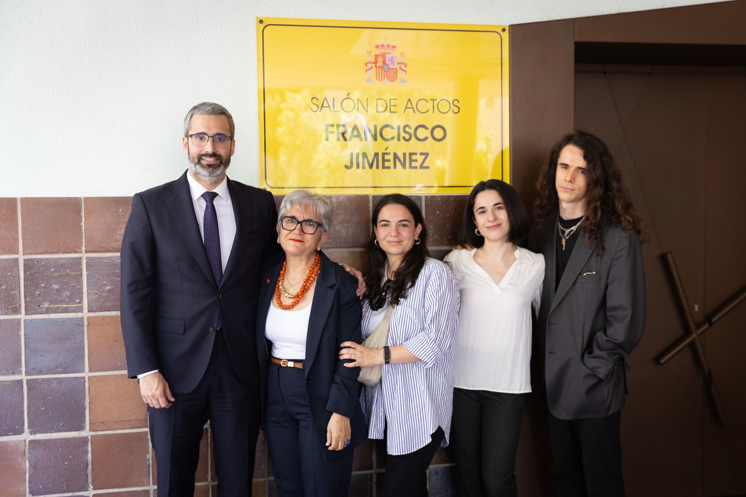 Francisco Lucas, con la mujer e hijos de Francisco Jiménez