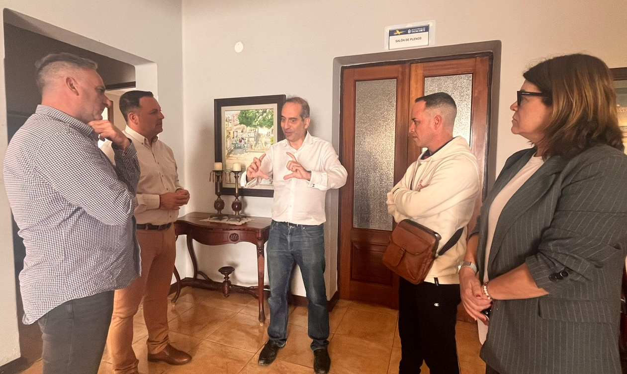 Reunión del Comisionado con representantes del Ayuntamiento de Tazacorte