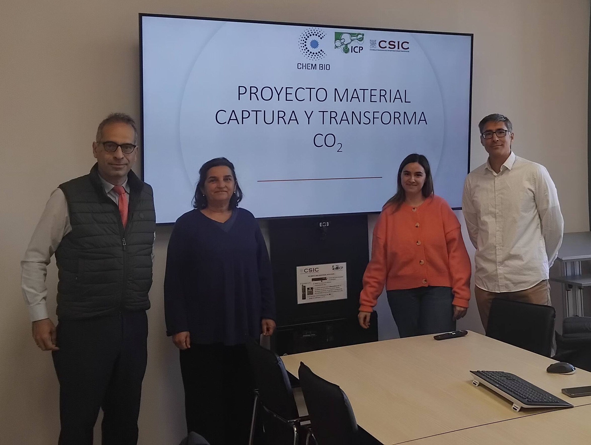 Projecte Material Captura i Transforma CO2
