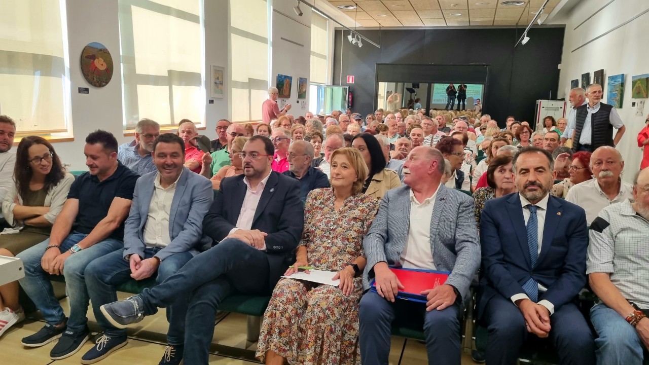 The Government delegate participates in the event of the International Day of the Elderly