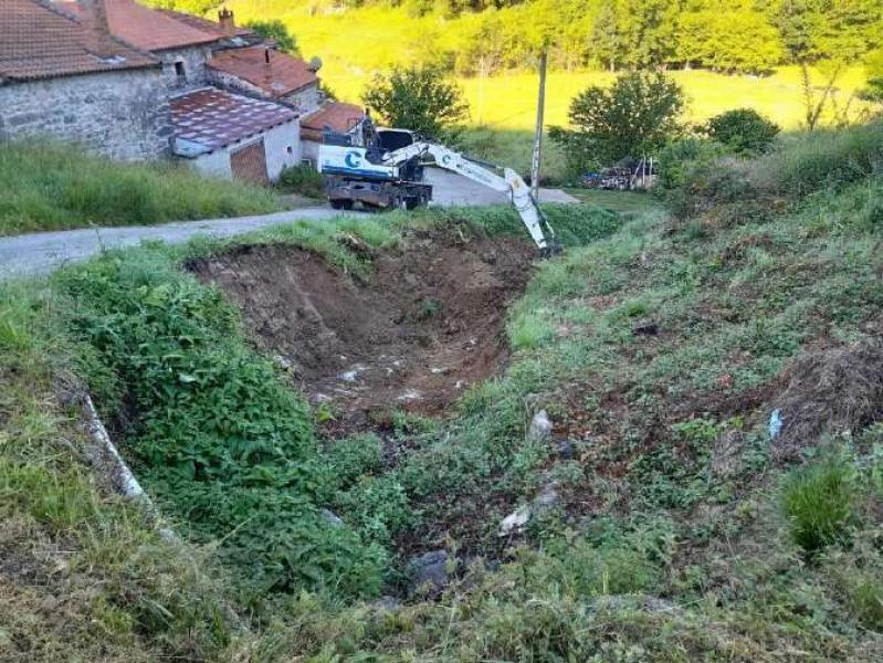 The Cantabrian Hydrographic Confederation operates in the innominate stream in Miera