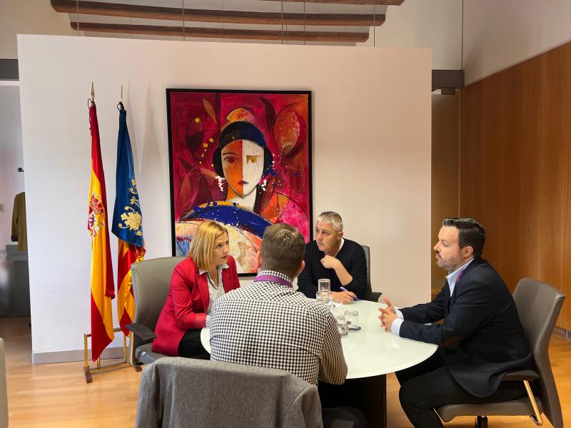 The delegate of the Government meets with the Union of Valencian Periodidists