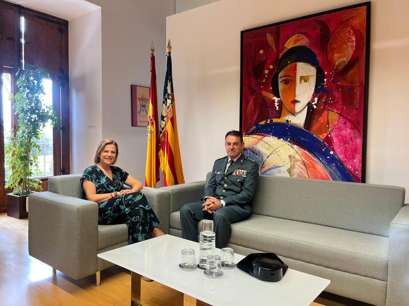 The delegate receives the Colonel Chief of the Civil Guard in Alicante