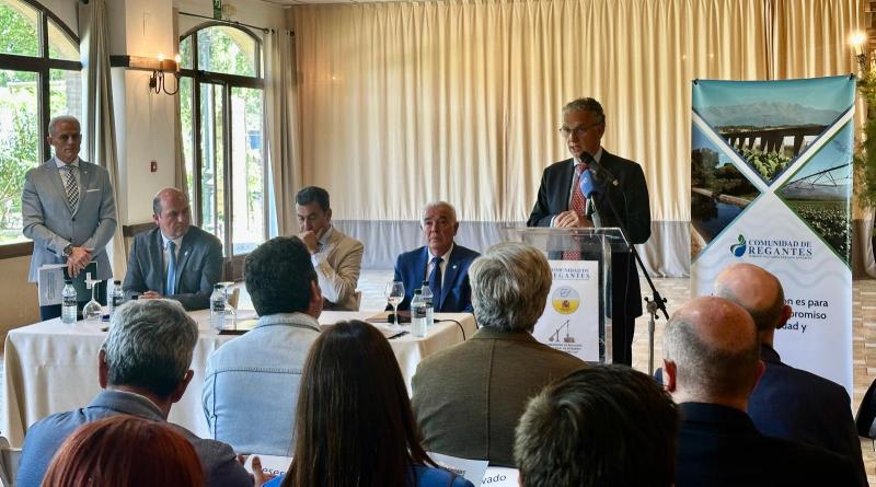 The government delegate in Extremadura attends the signing of the agreements between the CHT and the Communities of Irrigators of the Rosarito Reservoir