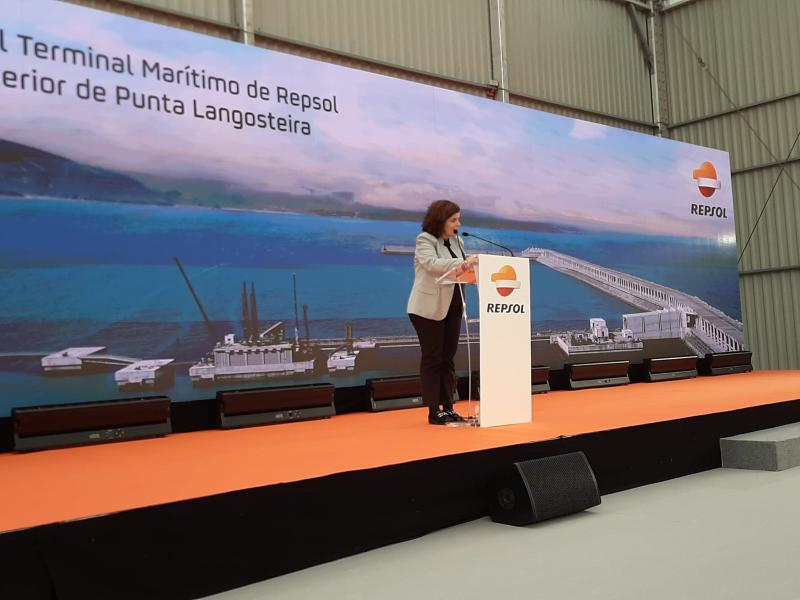 María Rivas claims the commitment of the Government of Pedro Sánchez and the investment effort of 130M€ to make the railway link to the external port of Punta Langosteira a reality