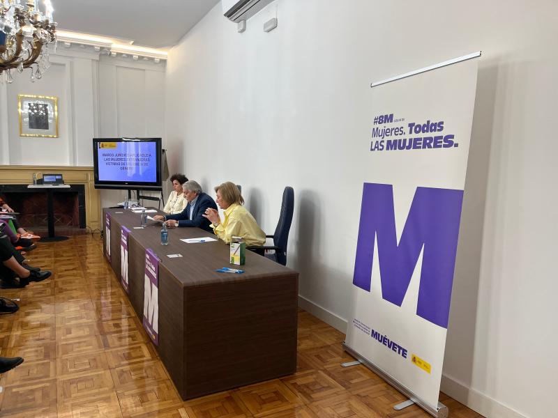Emilio González stresses that foreign women victims of gender violence are especially vulnerable, and suffer additional difficulties that we must recognize and attend to.