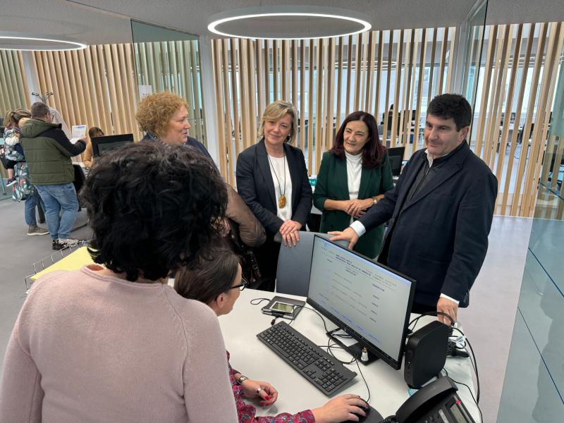 Pedro Blanco supervises the operation of the new SEPE offices in Lugo in which the Government invested €1.2M and which will cover more than 27,000 Lucenses