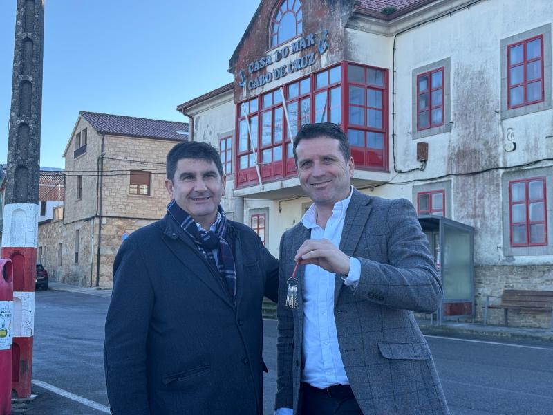 Pedro Blanco puts the cession of the Casa del Mar de Boiro as an example of the Government’s commitment to the concellos and to improving services to the citizens