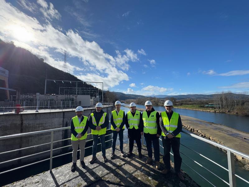 Pedro Blanco visits the hydroelectric power station of Santiago Sil-Xares, in Vilamartín de Valdeorras (Ourense)
