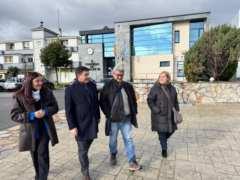 Pedro Blanco encourages in Ribas de Sil the local entities of Galicia to take the opportunity to renew public lighting with the help of the 155 million euros of the Government