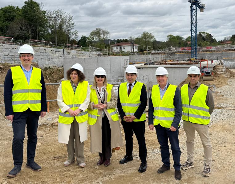 Pedro Blanco exemplifies in the treatment plant of A Silvouta the commitment of ACUAES to correct historical sanitation deficits in different localities of Galicia with €130M in investments
