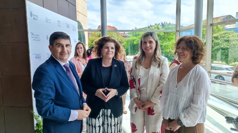 Pedro Blanco and María Rivas valued women’s leadership and entrepreneurship at the First Forum of Women’s Leadership in the Rural of the Costa da Morte, in Vimianzo