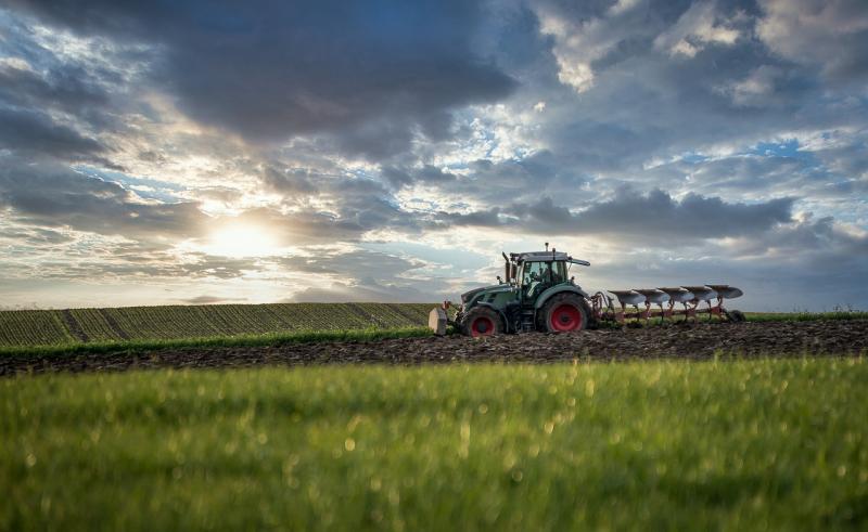 More than 1,600 farmers in the Community of Madrid receive 2.4 million euros today to offset the rise in the price of fertilizers