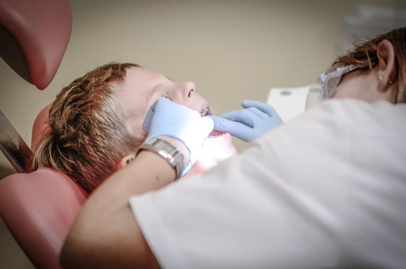 El Gobierno destina más de 10,4 millones de euros a la Comunidad de Madrid para ampliar la cartera de salud bucodental