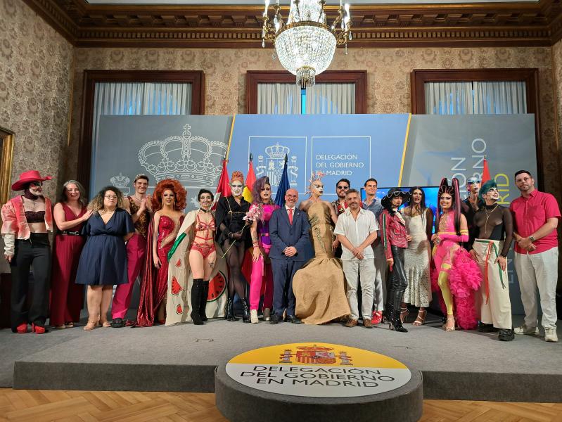 La Delegación del Gobierno acoge la celebración del Día Internacional del Drag con un acto institucional que reivindica esta forma de arte y expresión