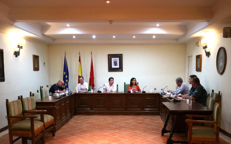 Local Security Board of Chinchón to review the security device of the patron's parties