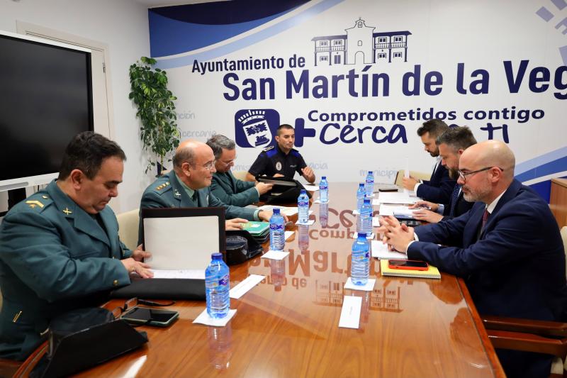 The delegate announces that the final transfer of the Third Company of the Civil Guard to San Martín de la Vega will be completed and formalized