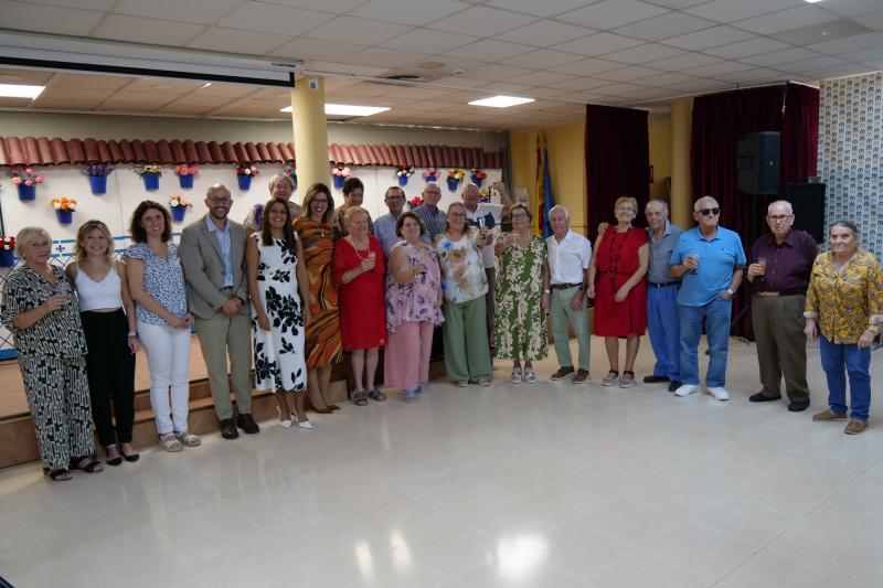 The centers of the Imserso dress up to celebrate the Semana del Mayor