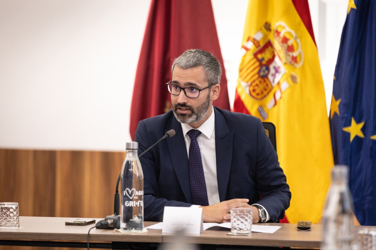 The delegate addresses all representatives of state agencies