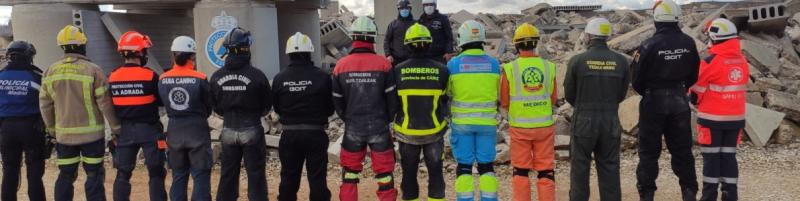 Espainiako Gobernuak Babes Zibileko Merezimenduaren dominez errefuxiatuentzako laguntza, mendiko erreskateak eta suteen aurkako borroka aintzatetsi ditu