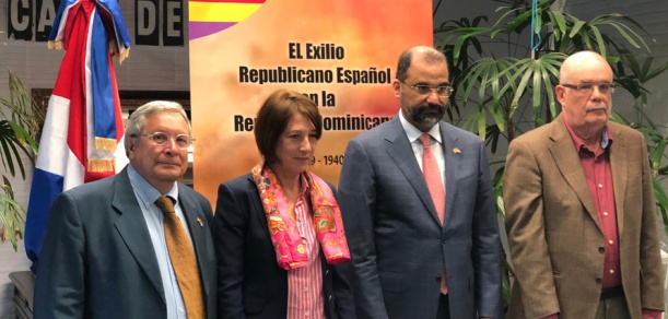 Exile and Dominican Republic at the Book Fair