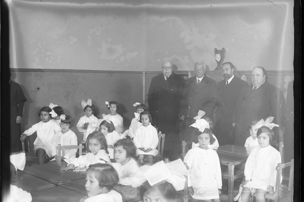 El Presidente de la República Niceto Alcalá Zamora en la inauguración de la Escuela Normal de Maestros, con motivo del 2º Aniversario de la República El Presidente de la República Niceto Alcalá Zamora en la inauguración de la Escuela Normal de Maestros, con motivo del 2º Aniversario de la República