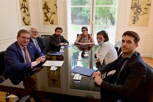 The Secretary of State for Democratic Memory pays tribute to the Spanish disappeared during his visit to Argentina