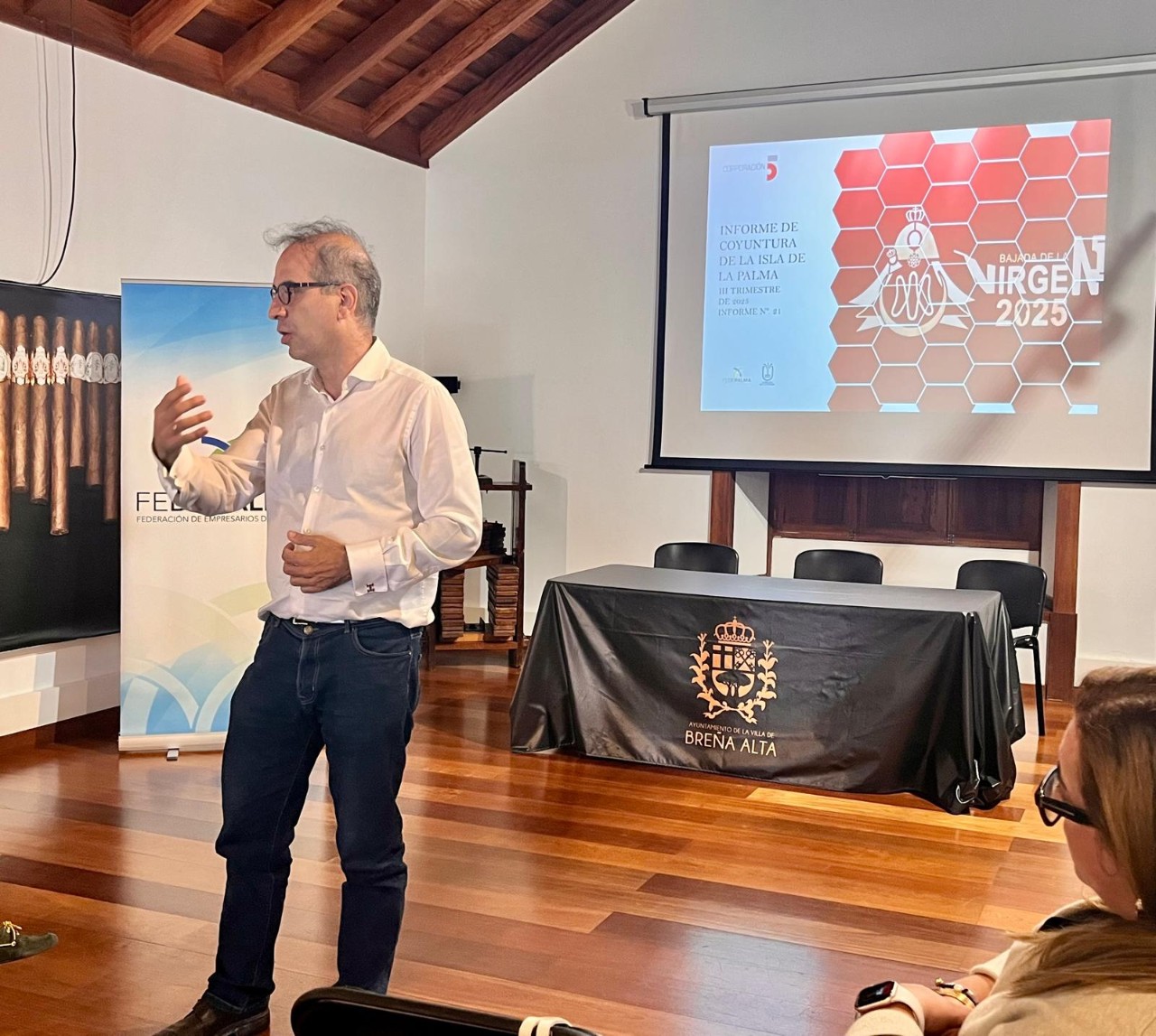 Commissioner attends the presentation of the Economic Situation Report of La Palma