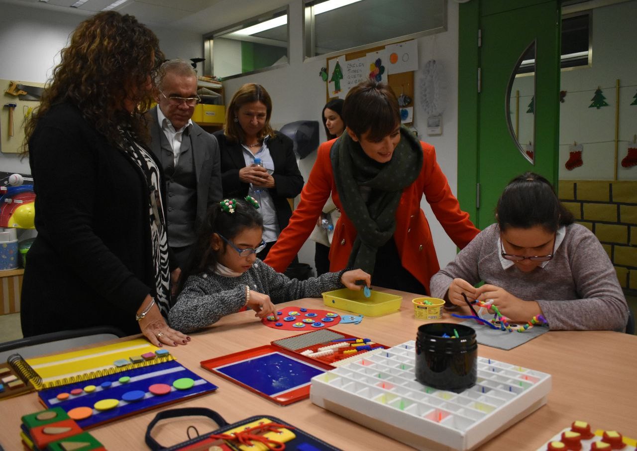 Visit the ONCE Educational Resource Center (CRE)