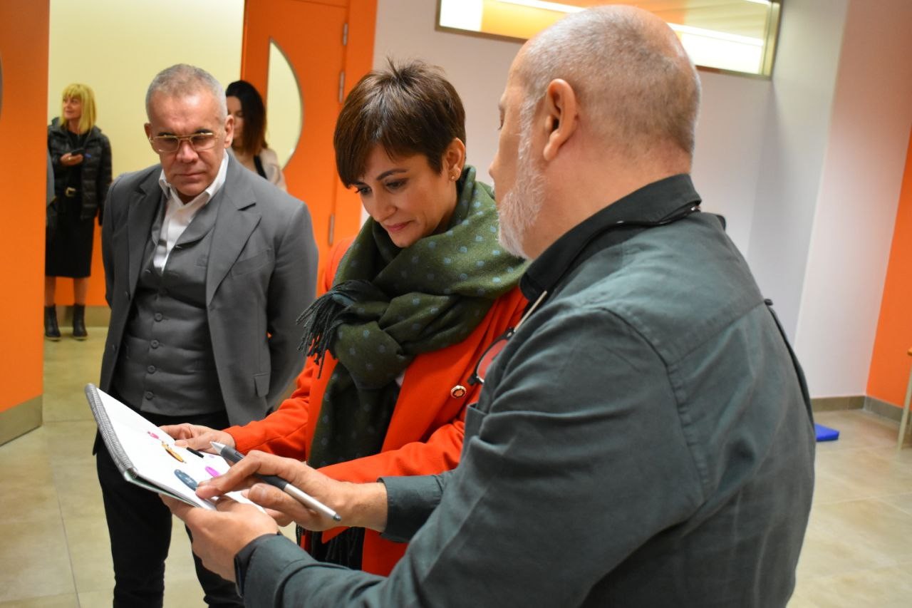 Visit the ONCE Educational Resource Center (CRE)