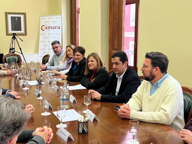 Bilera Alcoiko Merkataritza Ganberarekin