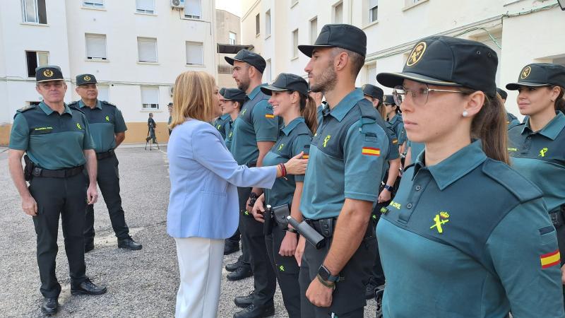 Ordezkariak Valentziako Komandantziarako praktiketan dauden 157 agente berriak aurkeztu ditu