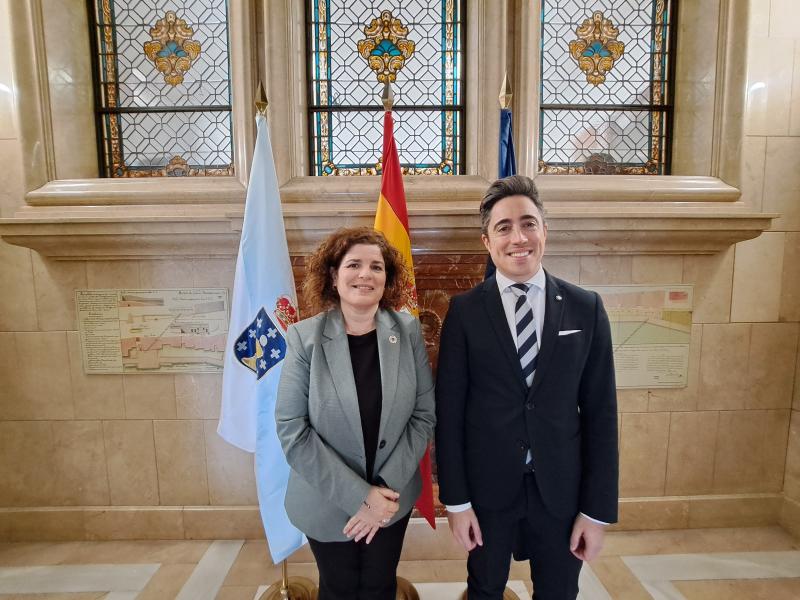 Galiziako Zerga Administrazioko Estatu Agentziaren ordezkari berezi berria, Miguel Cárcaba Menéndez, hartuko du María Rivasek